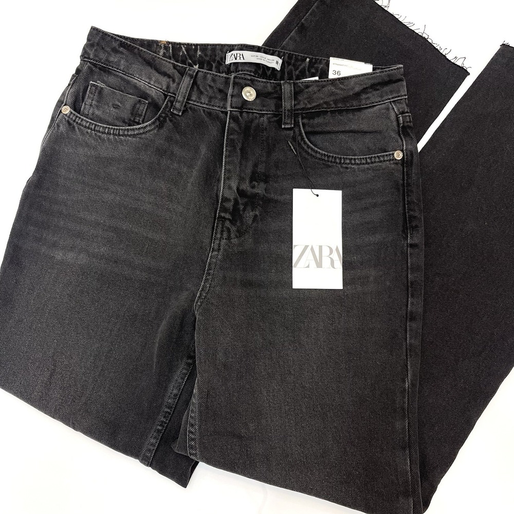 Zara Women's High Rise Straight Leg Black Jean NWT Size 4 Raw Hem